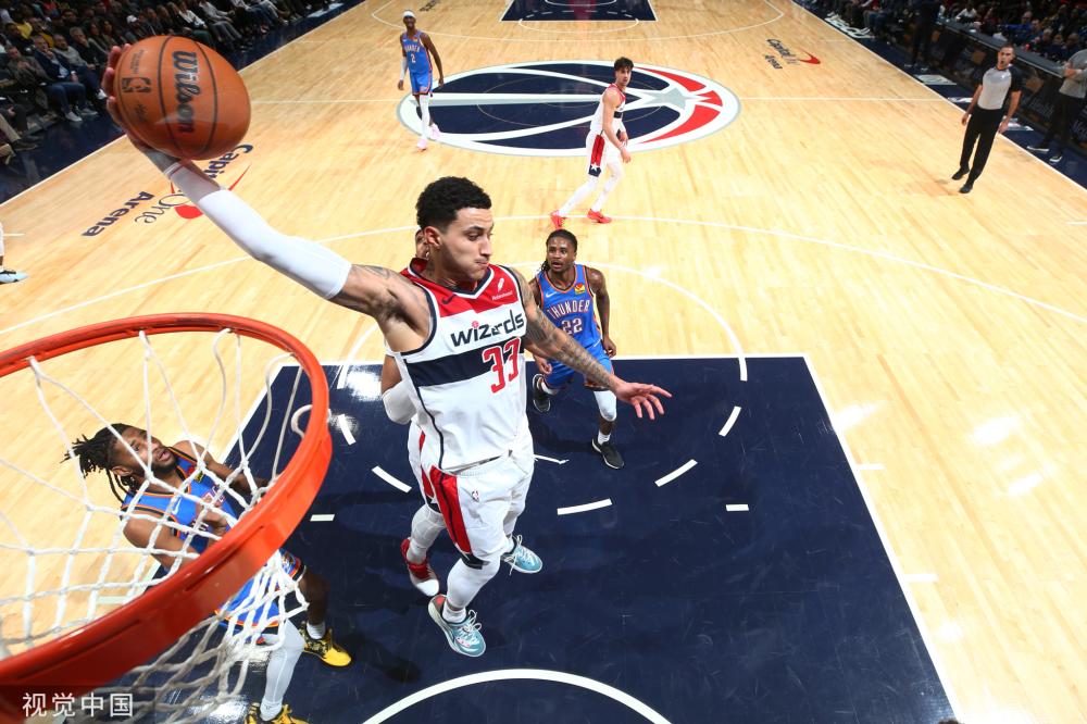 他认为在国 他认为在国