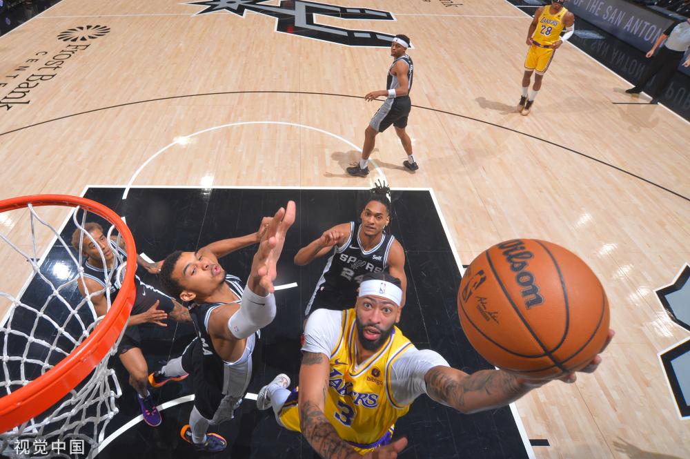 足球不仅仅 足球不仅仅